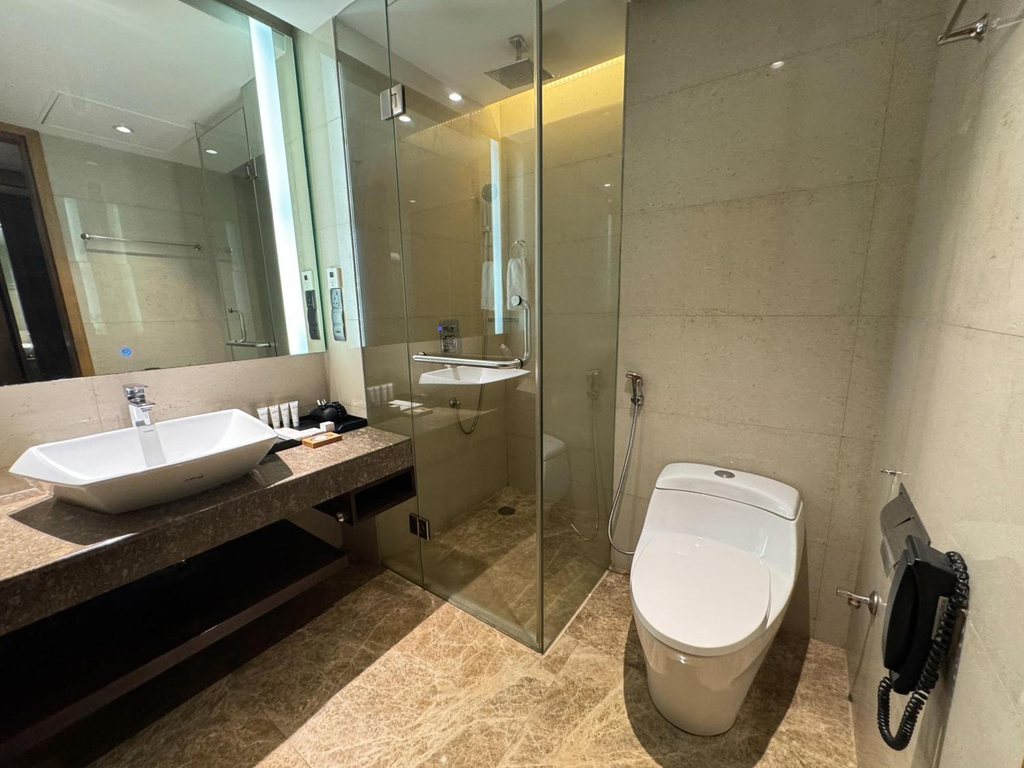 Radisson Blu Chattogram Bay View Chittagong Exterior photo