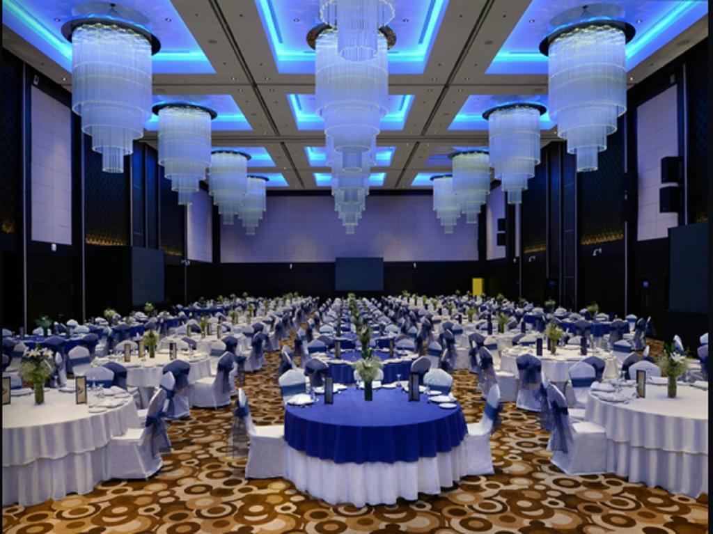 Radisson Blu Chattogram Bay View Chittagong Exterior photo